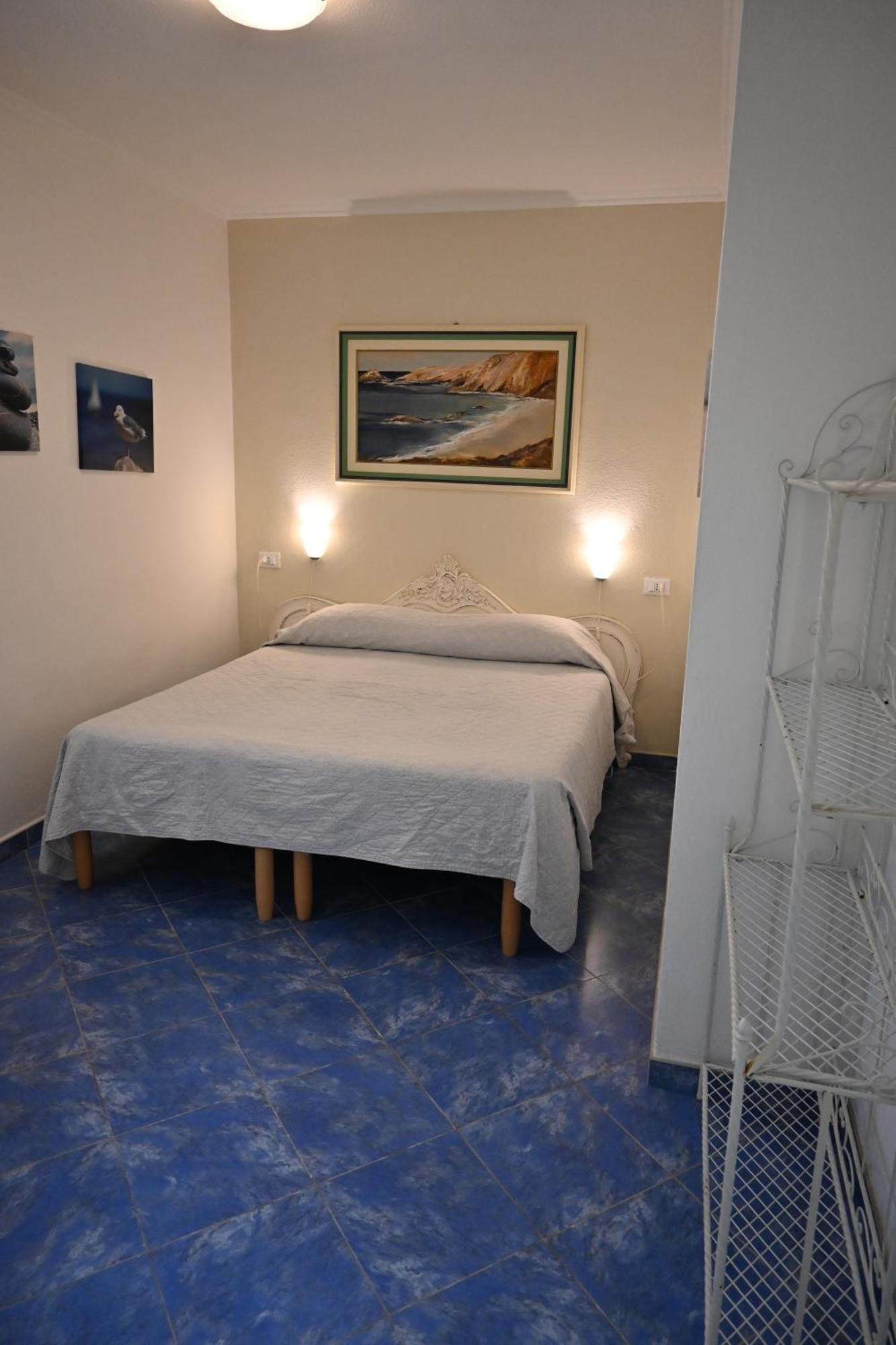 Residence Il Mandorlo Lacona Exterior photo