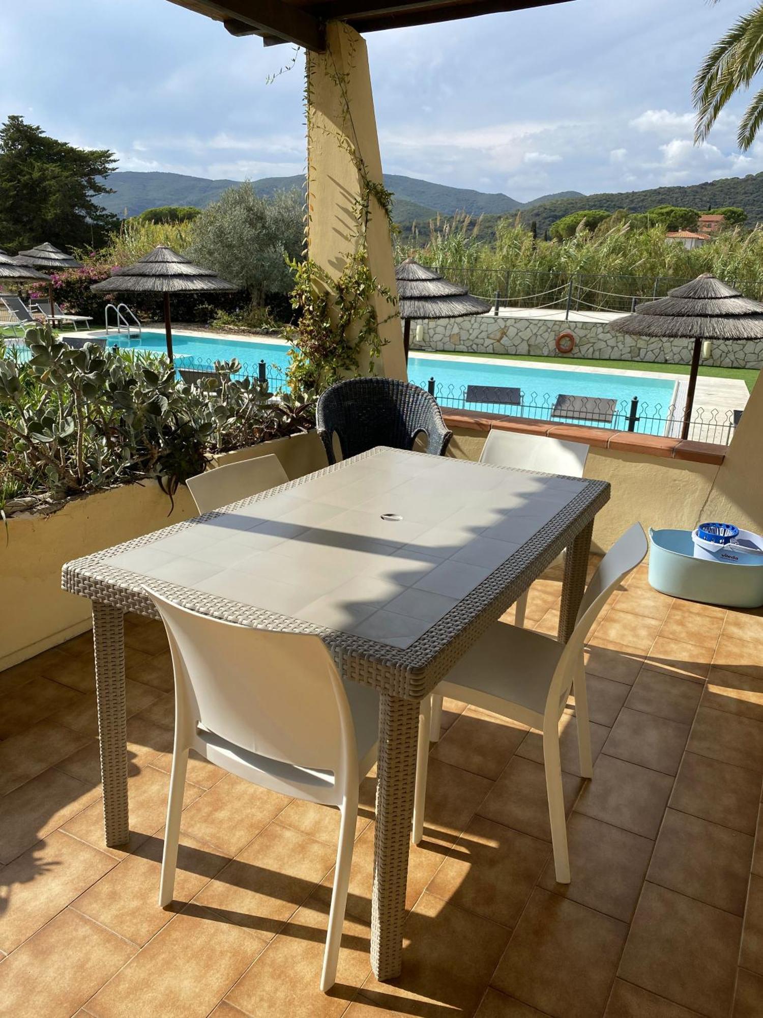 Residence Il Mandorlo Lacona Exterior photo