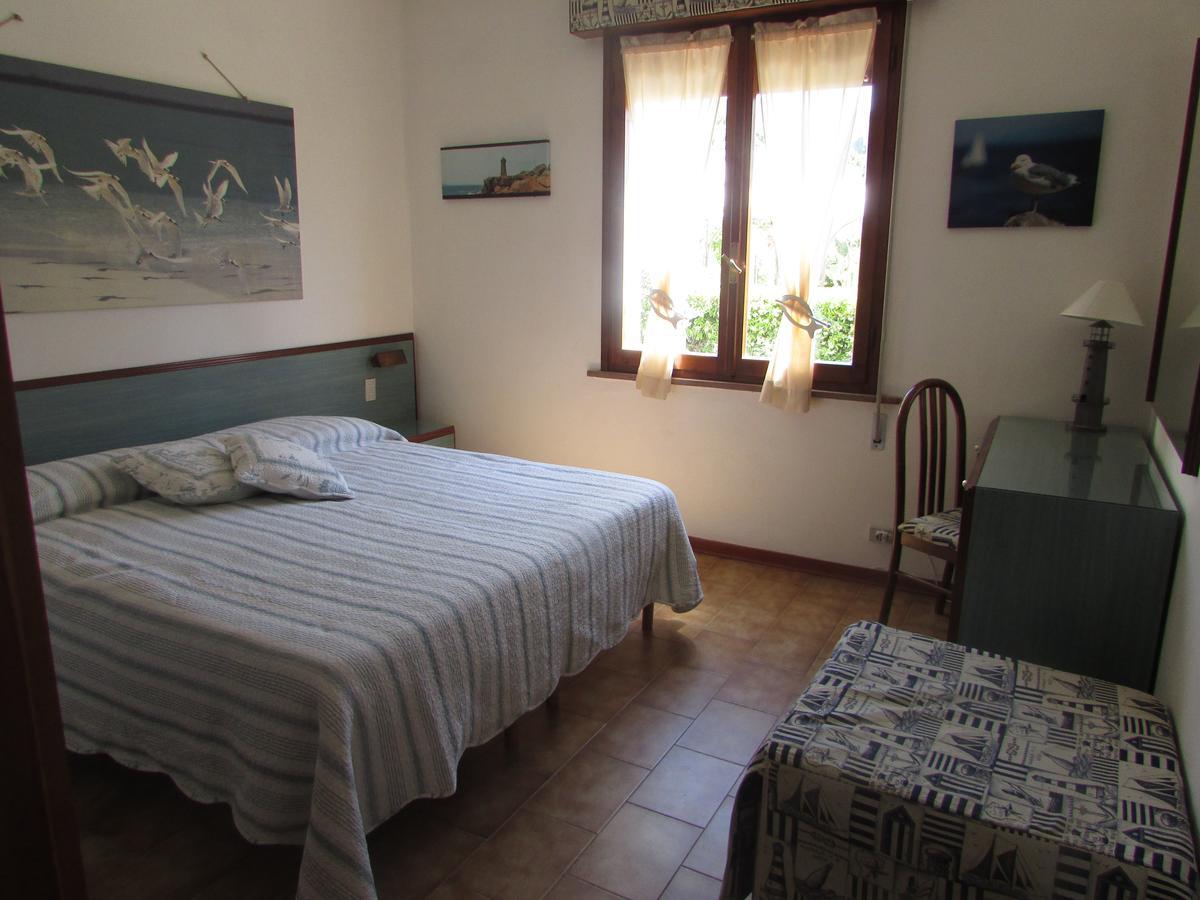 Residence Il Mandorlo Lacona Exterior photo